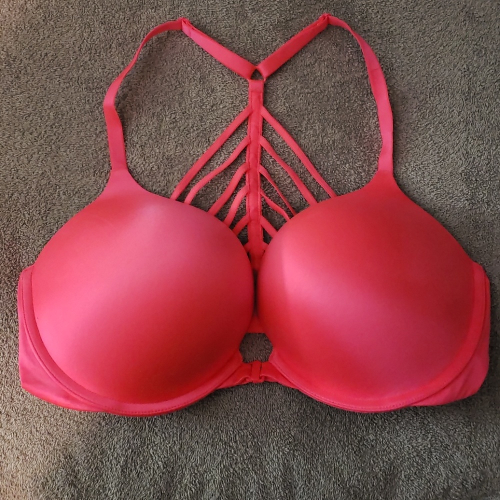 Victoria's Secret Bombshell plunge Size 38 C